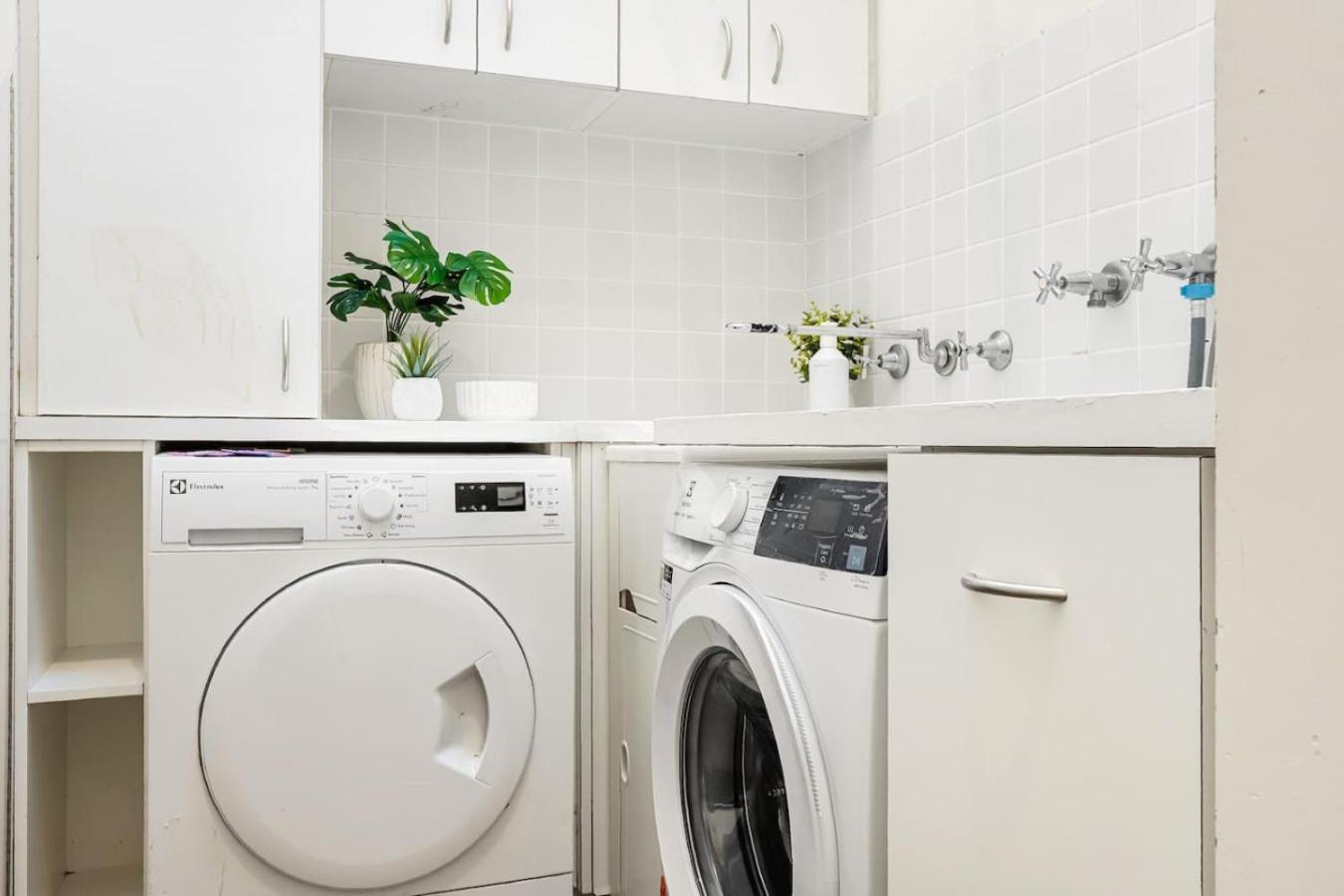 Bright And Spacious In Mcmahons Point Casa vacanze *